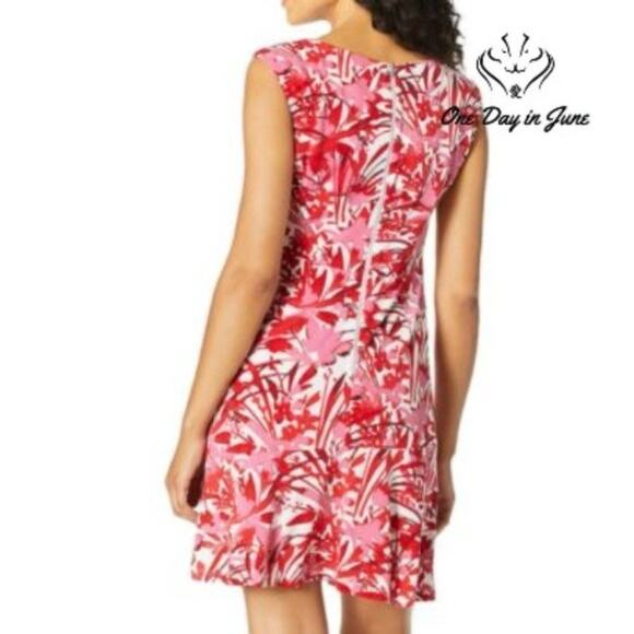 Gabby Skye Cap Sleeve Round Neck A-line Dress Size 4 - Picture 2 of 4